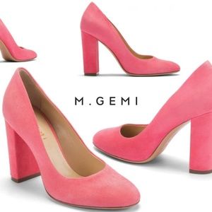NWT M.GEMI Sorbet Coral Suede Block Heel Pump